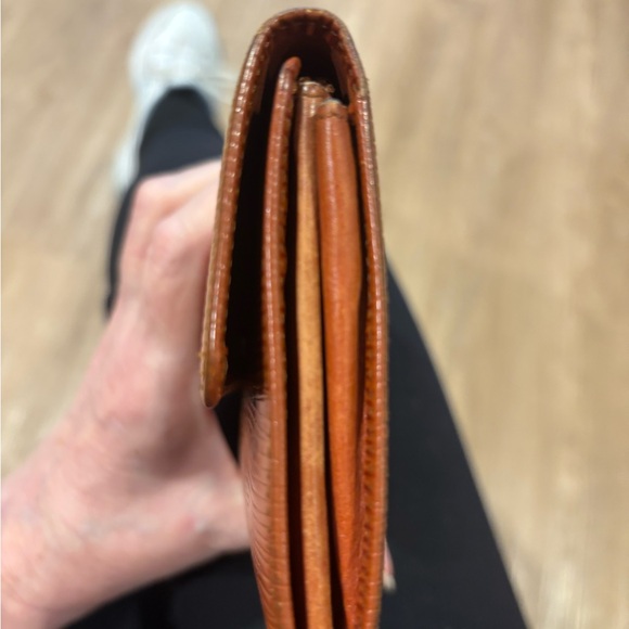 VINTAGE Louis Vuitton Brown EPI Leather Wallet - Picture 7 of 10